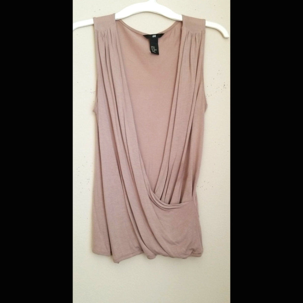 H&M Cross Front Top - Picture 2 of 16